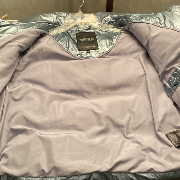 Noize Women's Shiny Gray/SilverPuffer Jacket - Picture 13 of 13